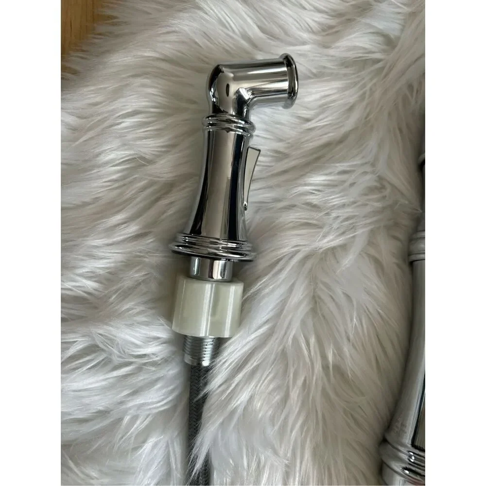 Moen faucet with spray nozzle chrome used